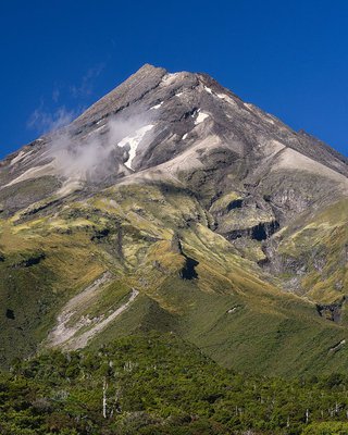 NI10 - Something in the way - Taranaki.jpg